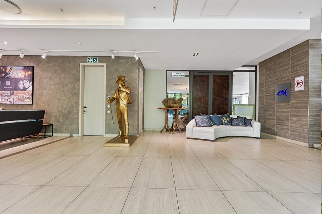 Sandton Skyline Luxury Space Йоханнесбург Экстерьер фото
