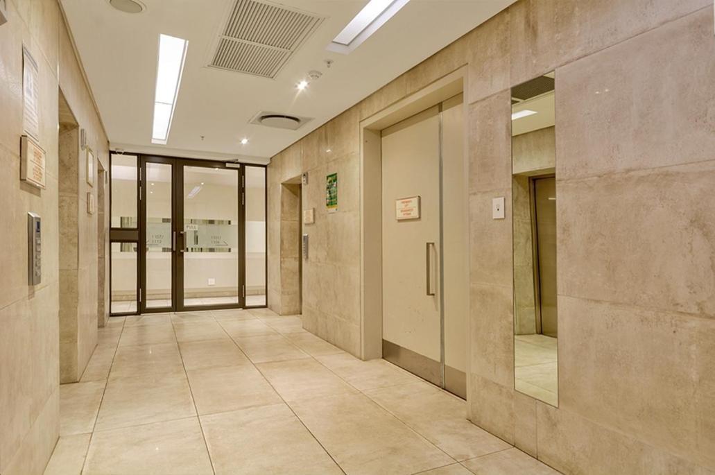 Sandton Skyline Luxury Space Йоханнесбург Экстерьер фото